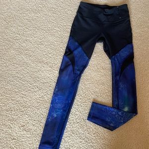 Calia by Carrie Underwood leggings.